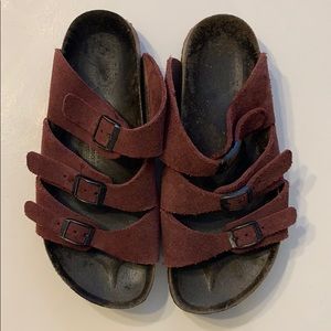 3 strap Birkenstock’s